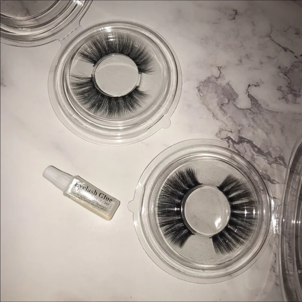 Natural lash set of 2